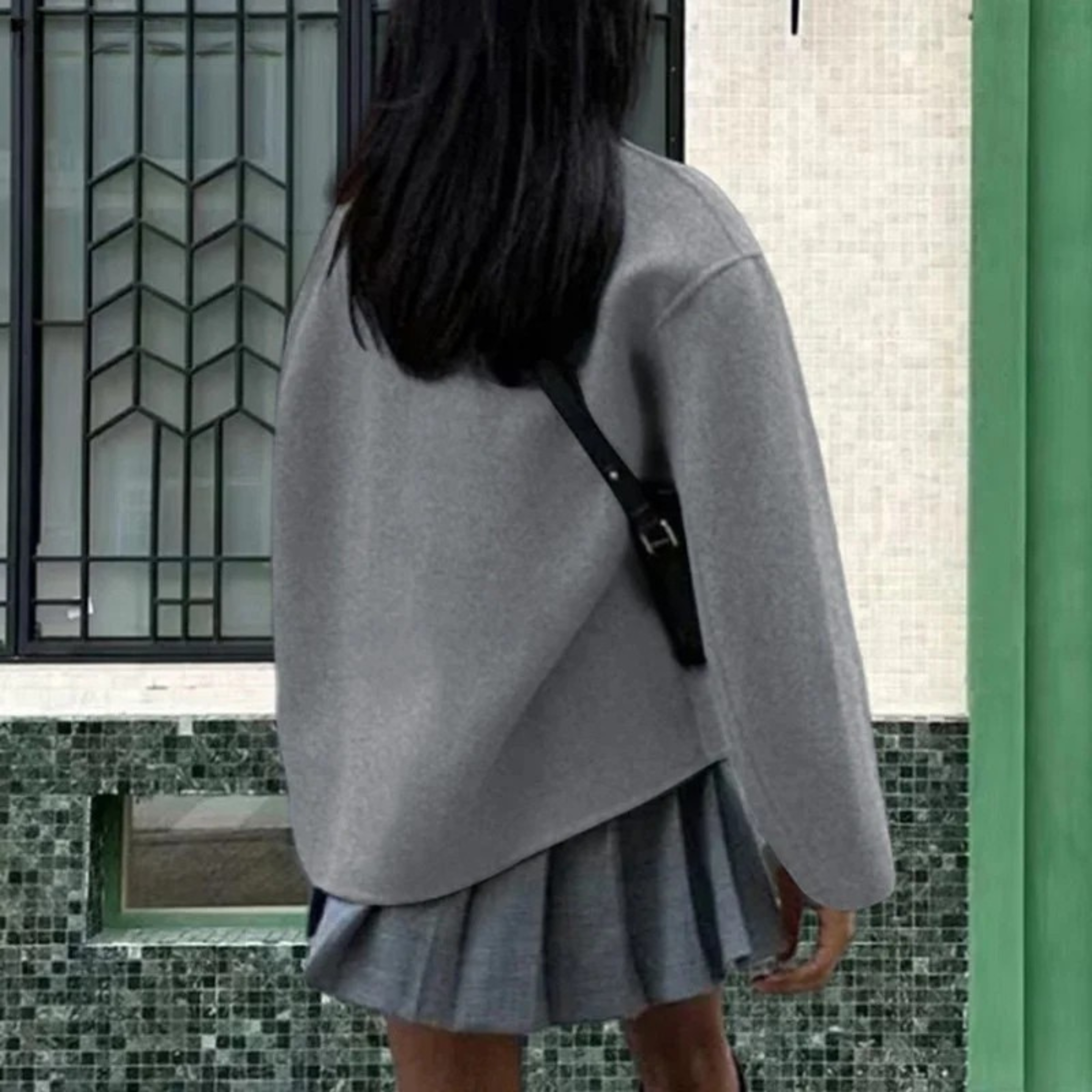Elvy Paris | Manteau Court en Laine Élégant