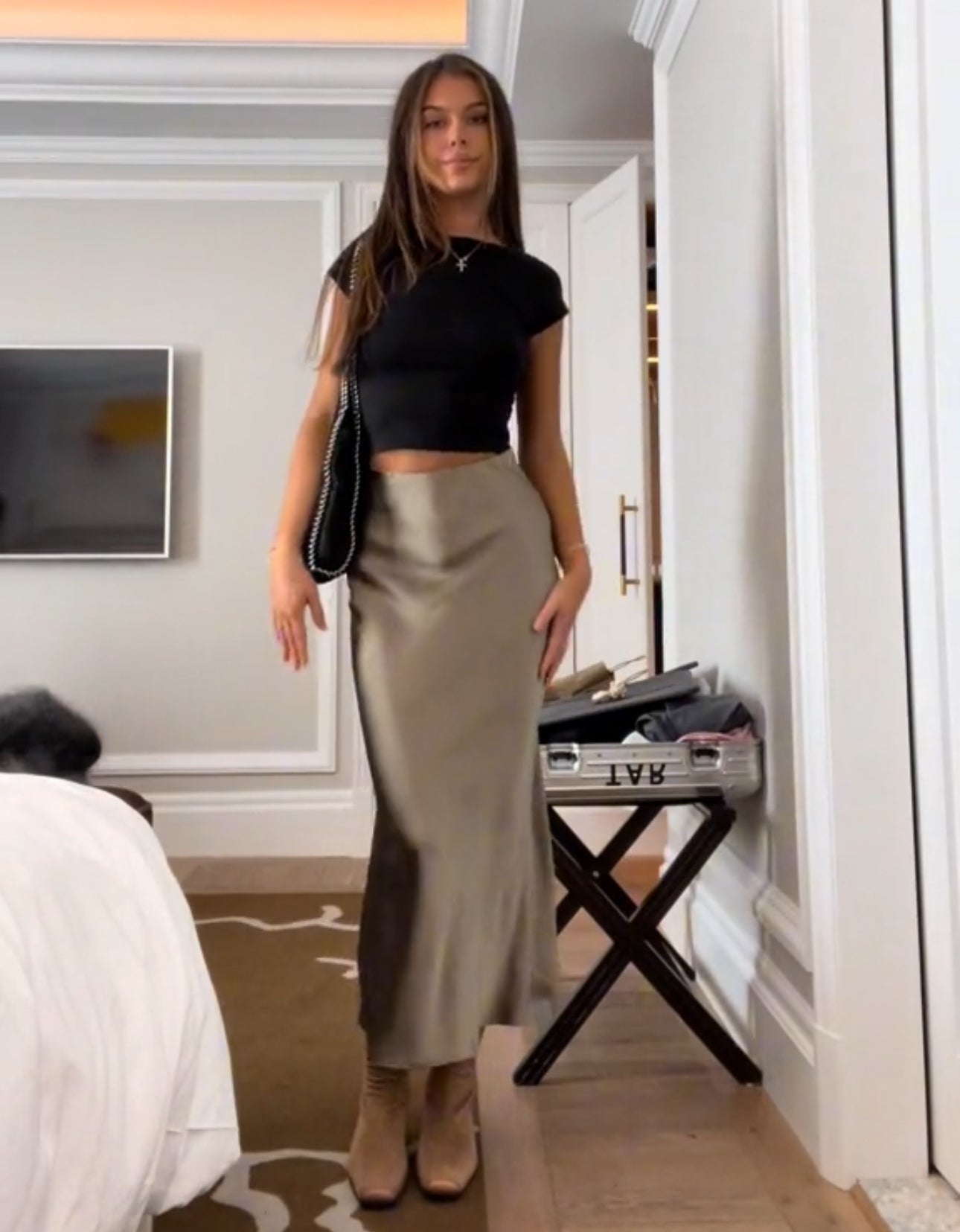 Elvy Paris™ | Jupe Maxi en Satin